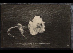 Von deutschem Flieger in brandgeschossenes englisches Schnellboot